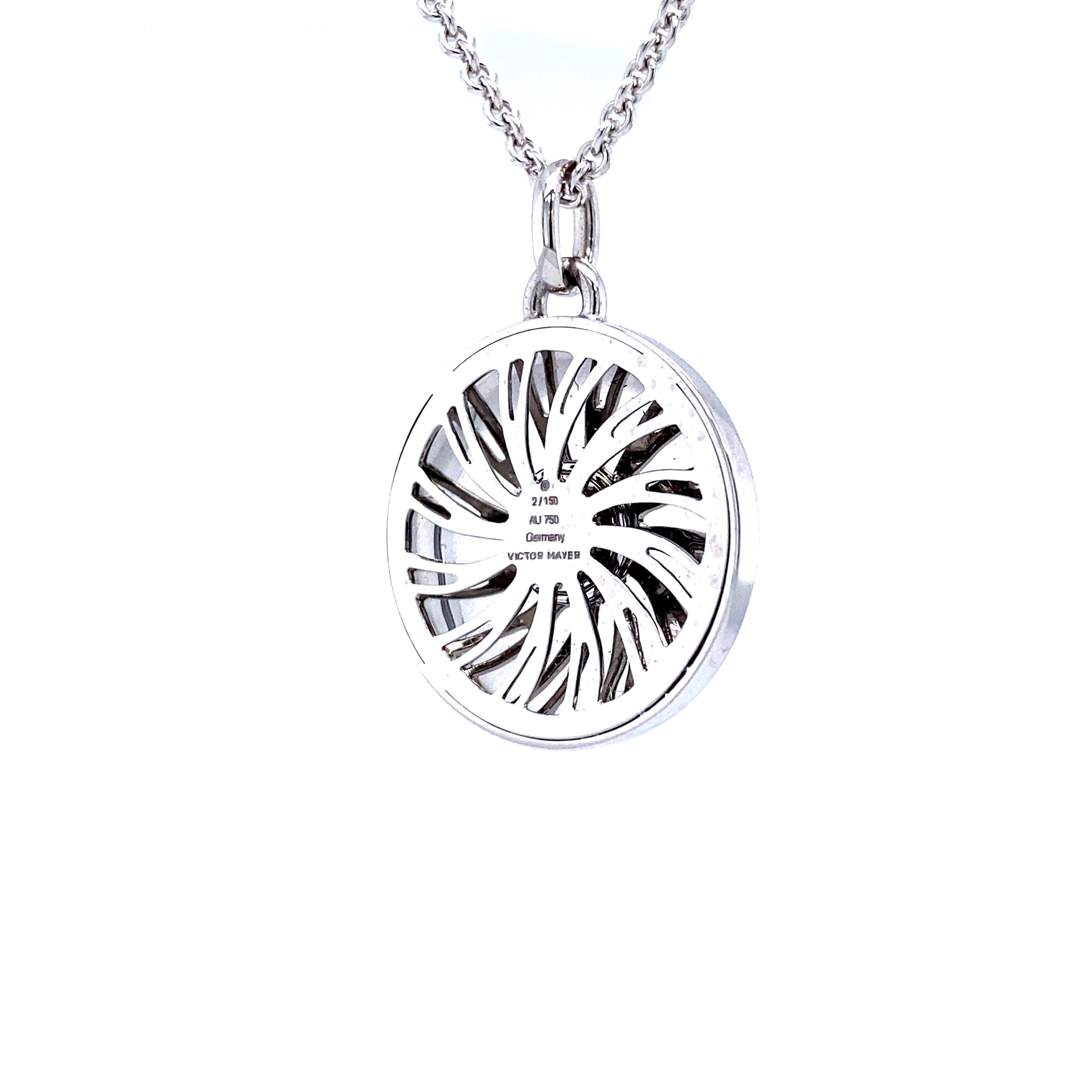 Ciondolo rotondo Opera Oro Bianco 18k Argento Smalto Fondente 92 Diamanti 0,37 ct GVS in vendita 3