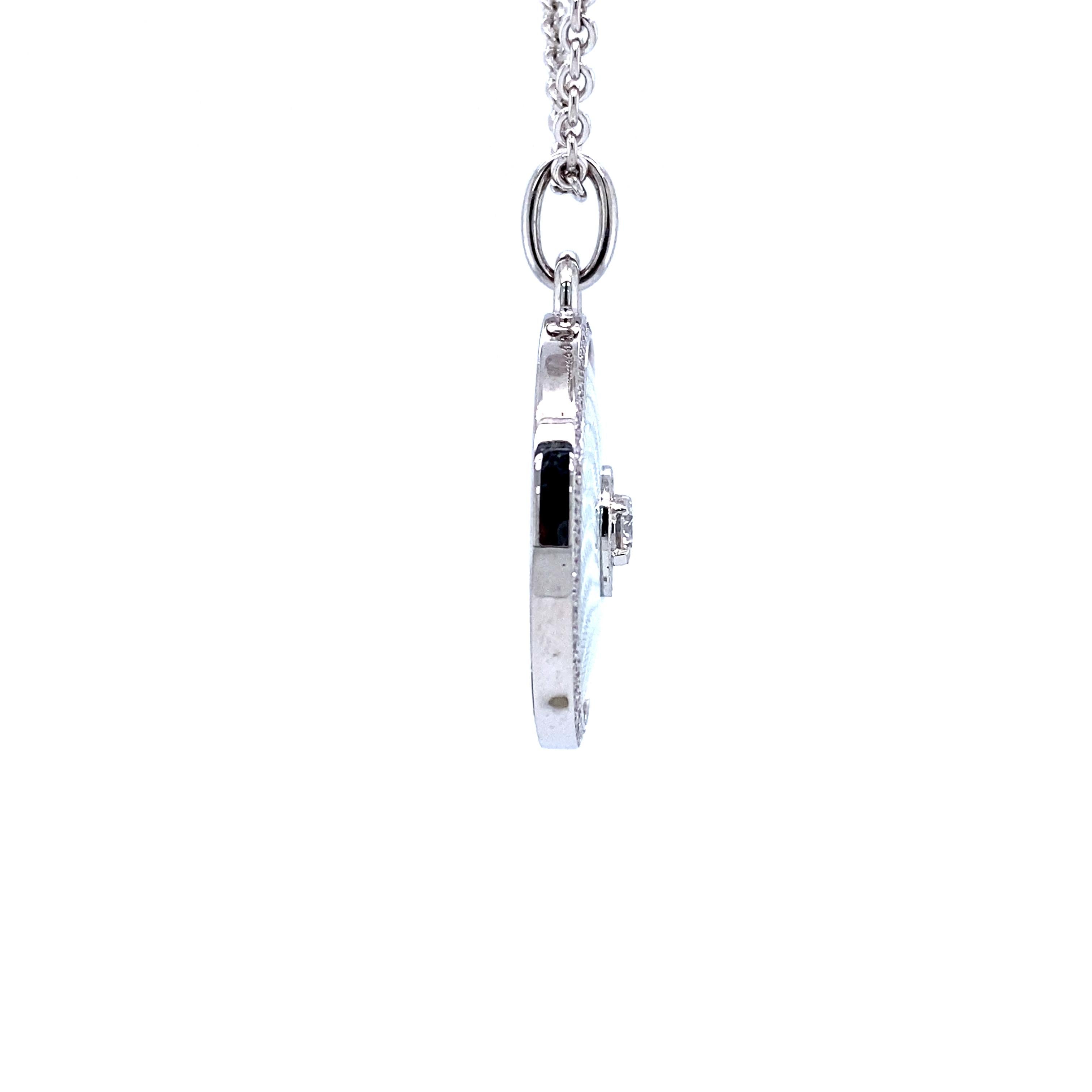 Ciondolo rotondo Opera Oro Bianco 18k Argento Smalto Fondente 92 Diamanti 0,37 ct GVS in vendita 1