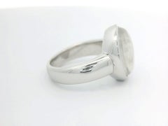 Victor Mayer Oval Signet Ring, 18k White Gold, Moon Stone white with Engraving