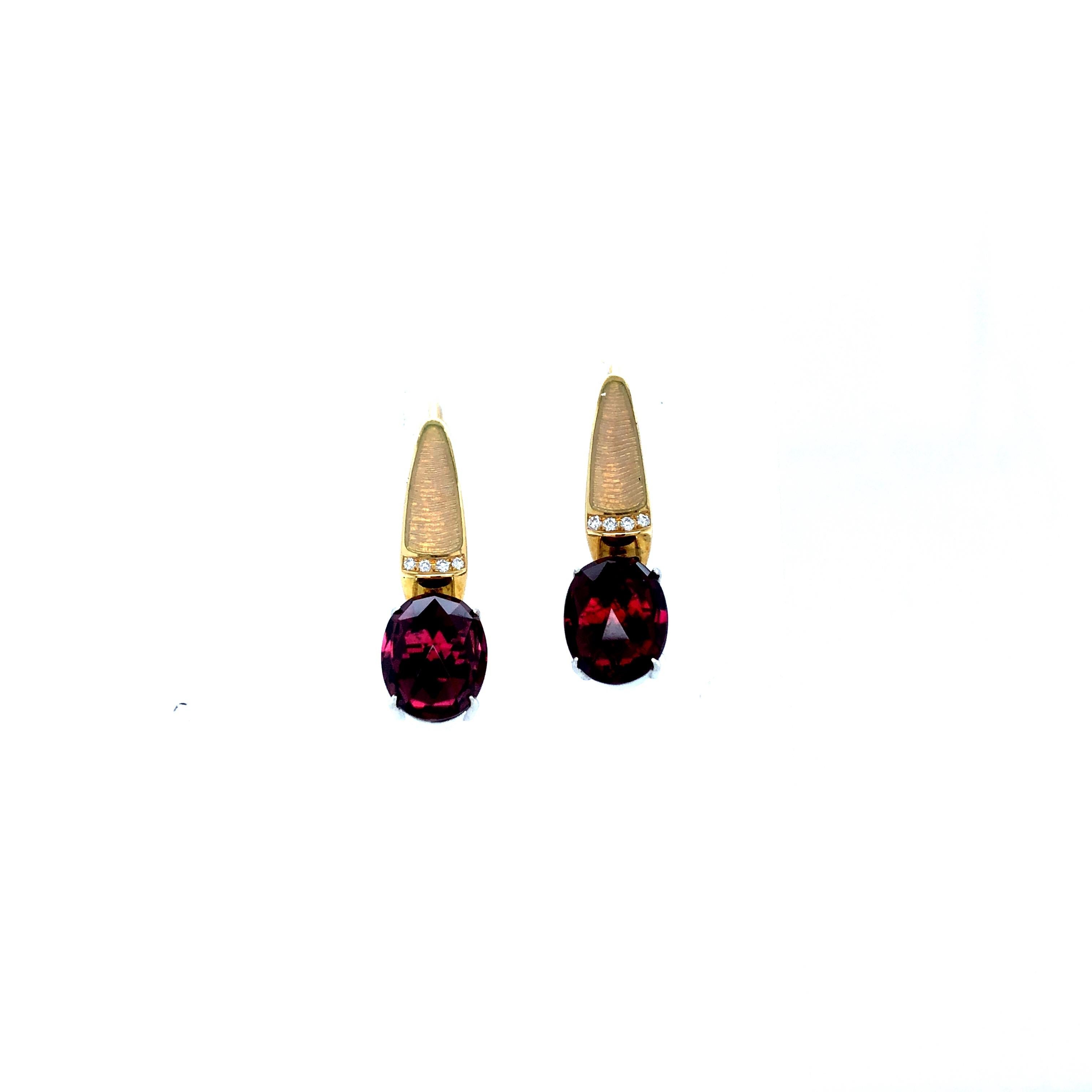 Boucles d'oreilles en goutte en or jaune/blanc 18 carats, opale, émail blanc et rubellite de 8 diamants 0,04 carat Pour femmes en vente