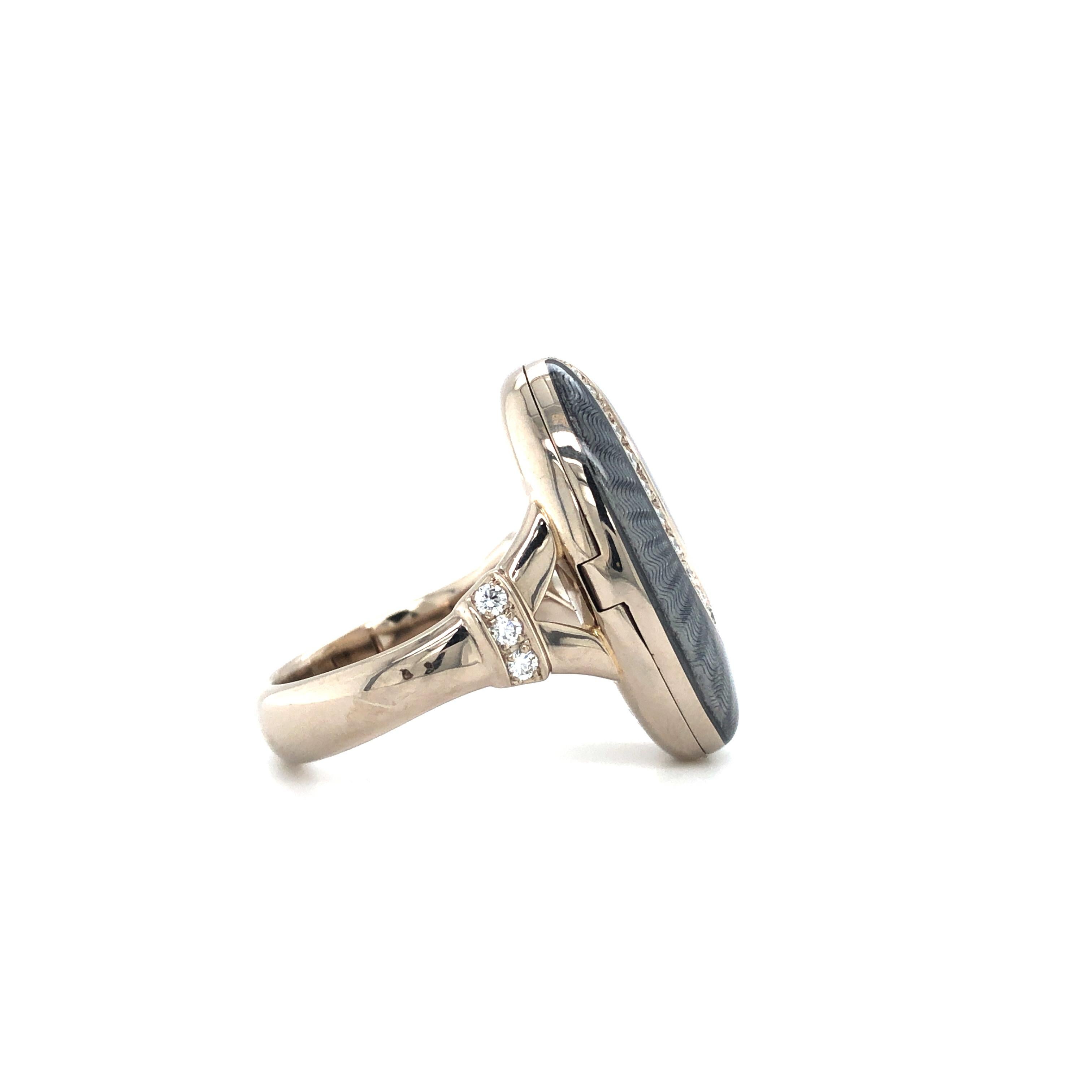 Victor Mayer Ring Pfau Hellgraue Emaille 18k Weißgold 22 Diamanten 0,40 ct Damen im Angebot
