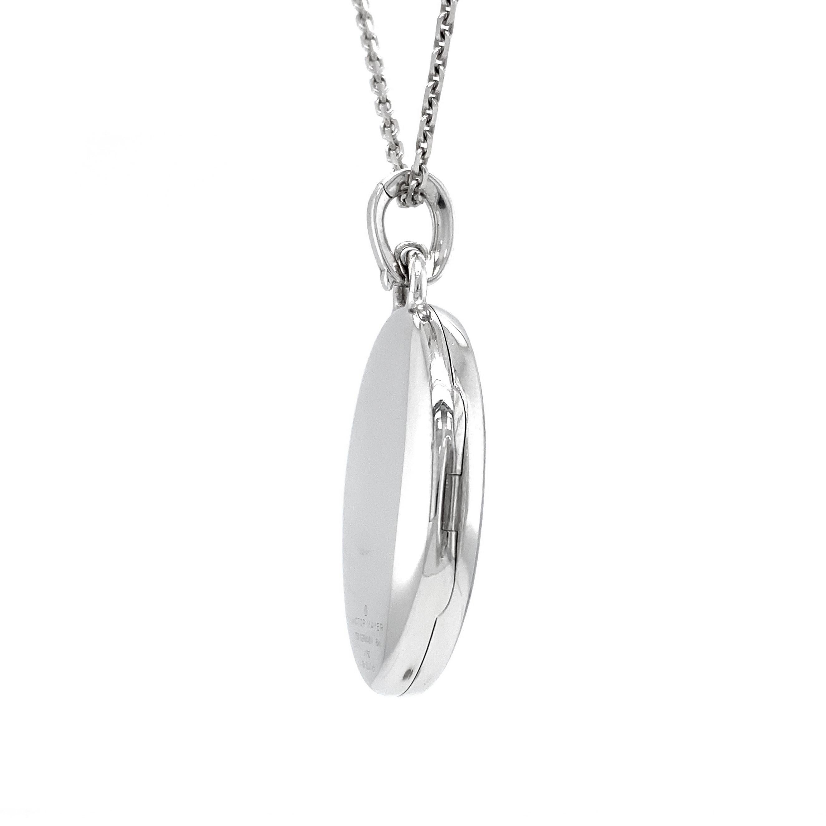 Oval Locket Pendant Necklace 18k White Gold Silver Enamel 39 Diamonds Aquamarine In New Condition For Sale In Pforzheim, DE