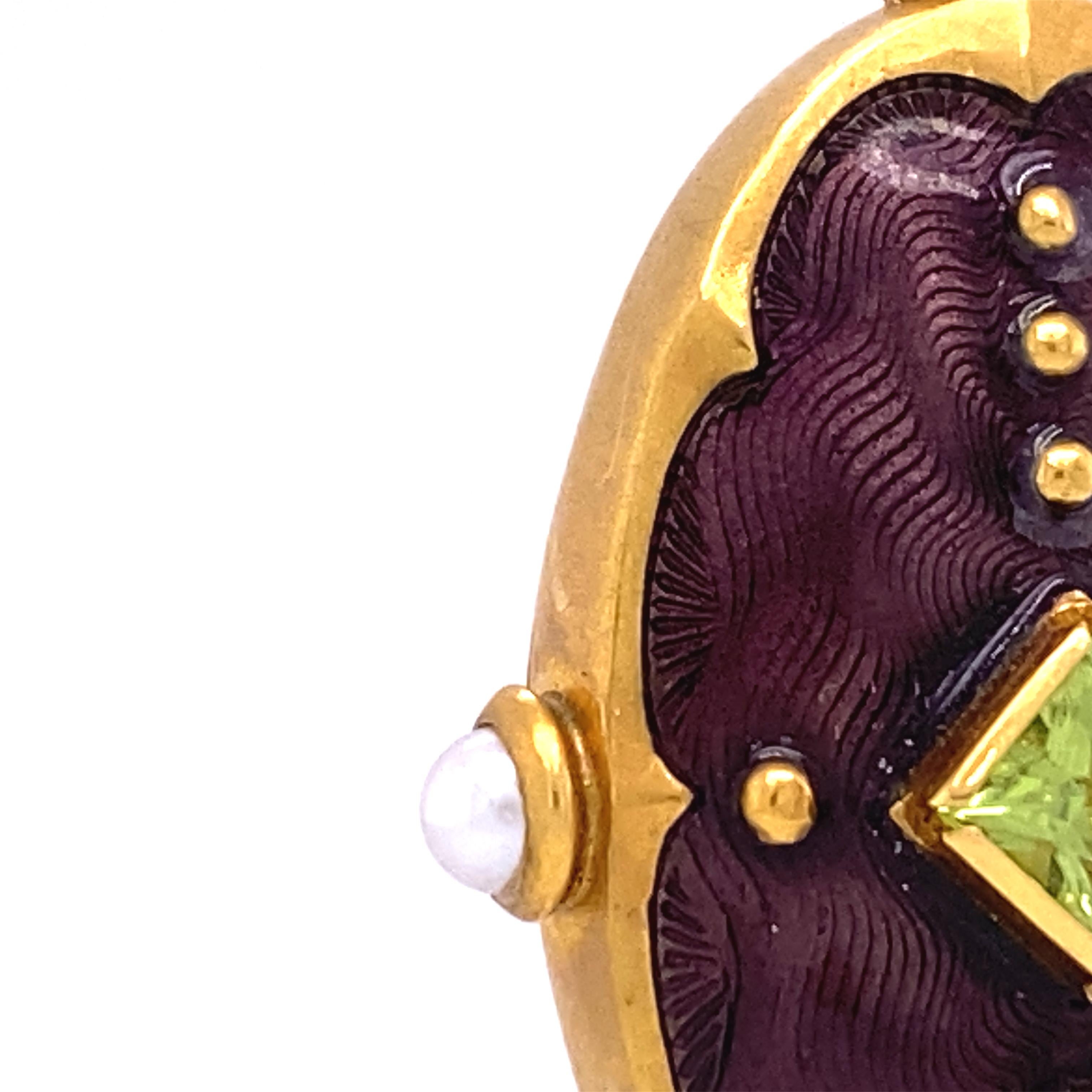 Oval Locket Pendant 18k Yellow Gold Matt Purple Enamel 1 Peridot 3 Akoya Pearls For Sale 1