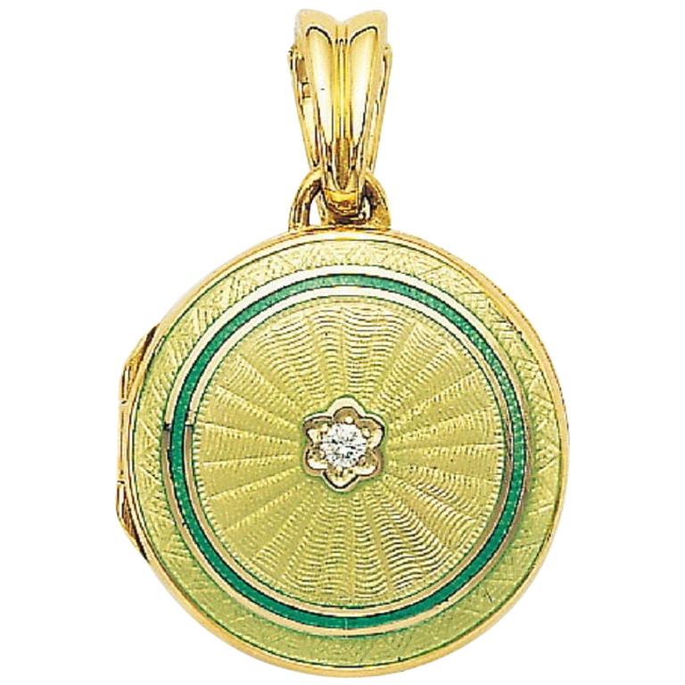 Round Locket Pendant Flower 18k Yellow Gold Green Vitreous Enamel Diamond 0.03ct For Sale