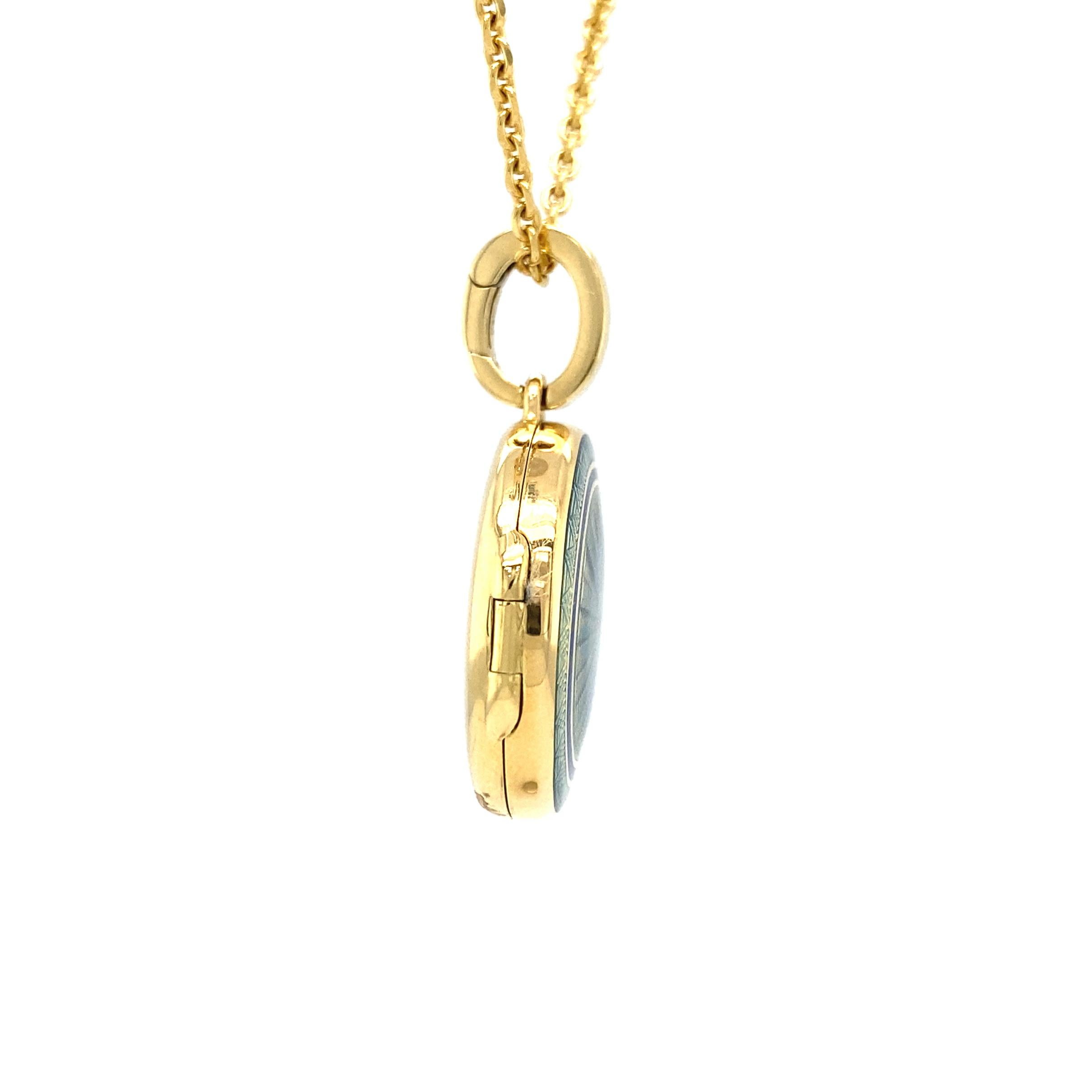Mdaillon  pendentif rond en or jaune 18 carats et mail bleu guilloch, diamtre 21,0 mm Pour femmes en vente