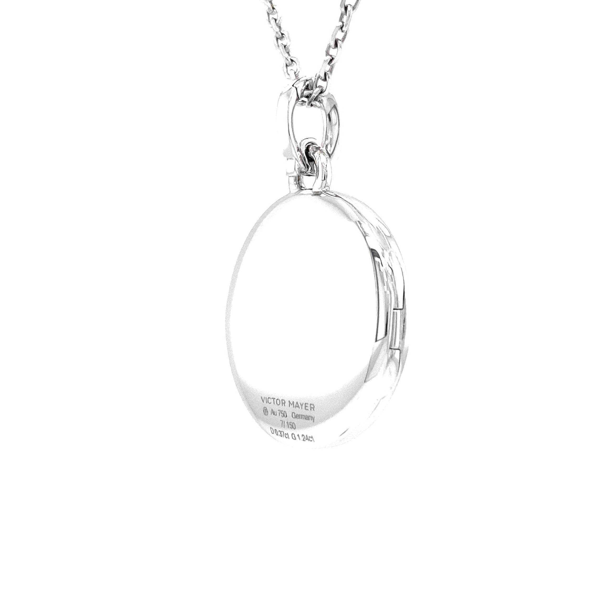 Round Locket Pendant Necklace 18k White Gold Pink Enamel 37 Diamonds Aquamarine For Sale 2