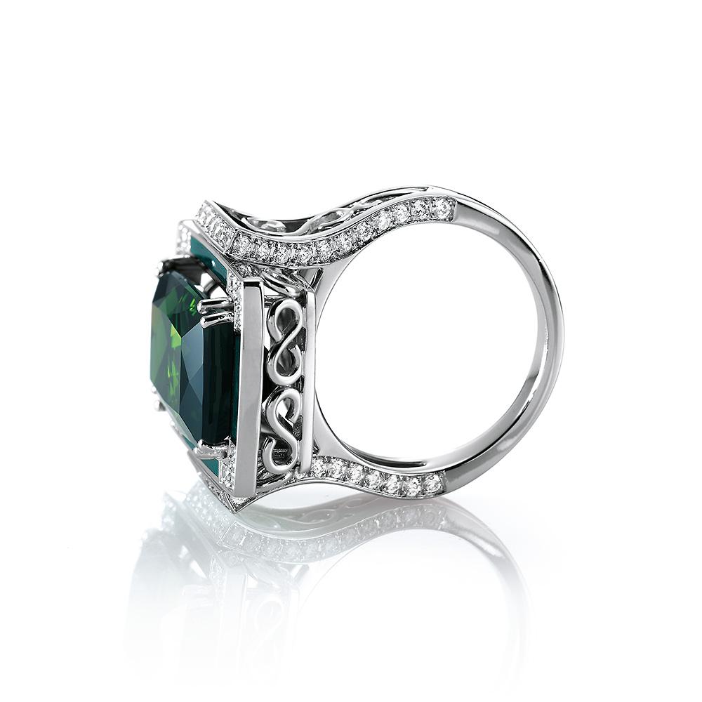 Contemporary Victor Mayer Soirée Emerald Green Enamel Ring 18k White Gold with 68 Diamonds For Sale