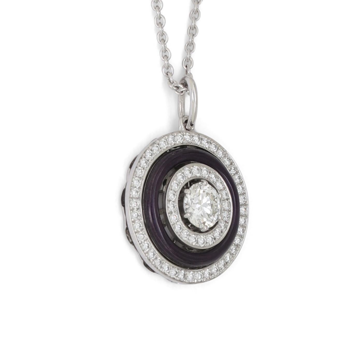 Victor Mayer pendentif rond en or blanc et jaune 18k, Collection Silliante, émail translucide violet, 69 diamants, total 1.27 ct, G VS, taille brillant - inclus un solitaire de 0.51 ct TW VS taille brillant avec certificat GIA, diamètre app. 17.0