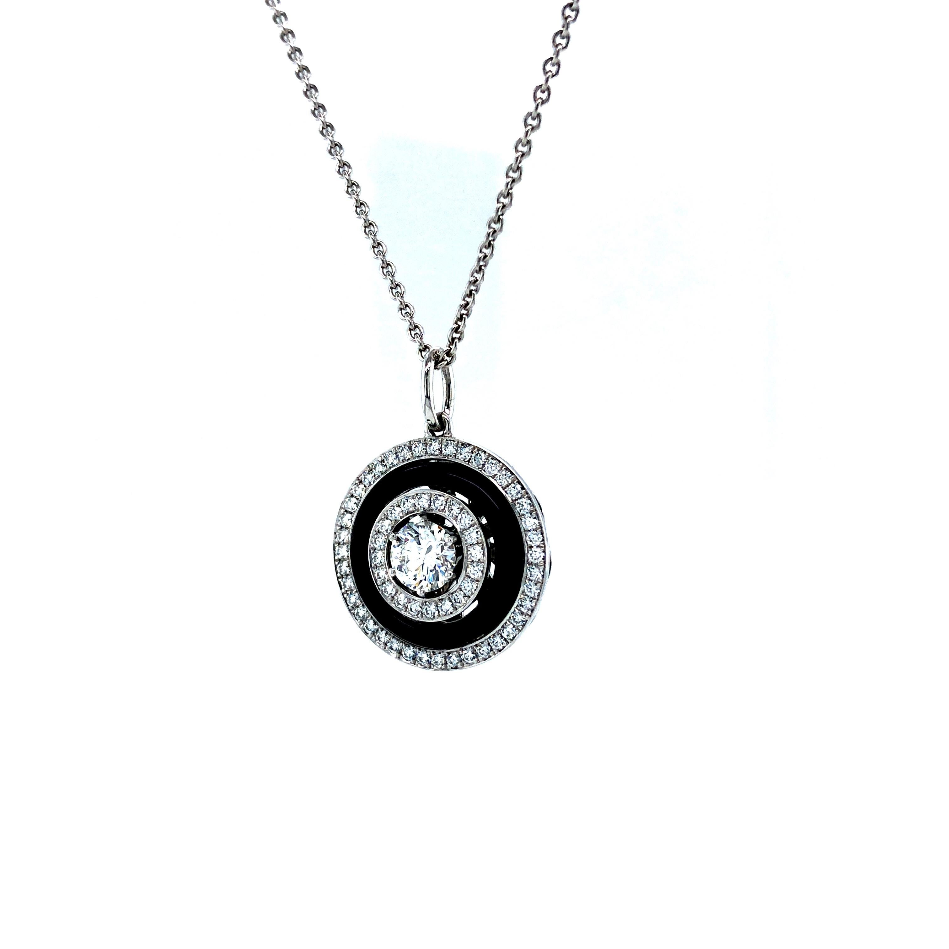 Pendentif rond en or blanc 18 carats, or jaune, émail violet vitreeux et diamants 1,27 carat Pour femmes en vente