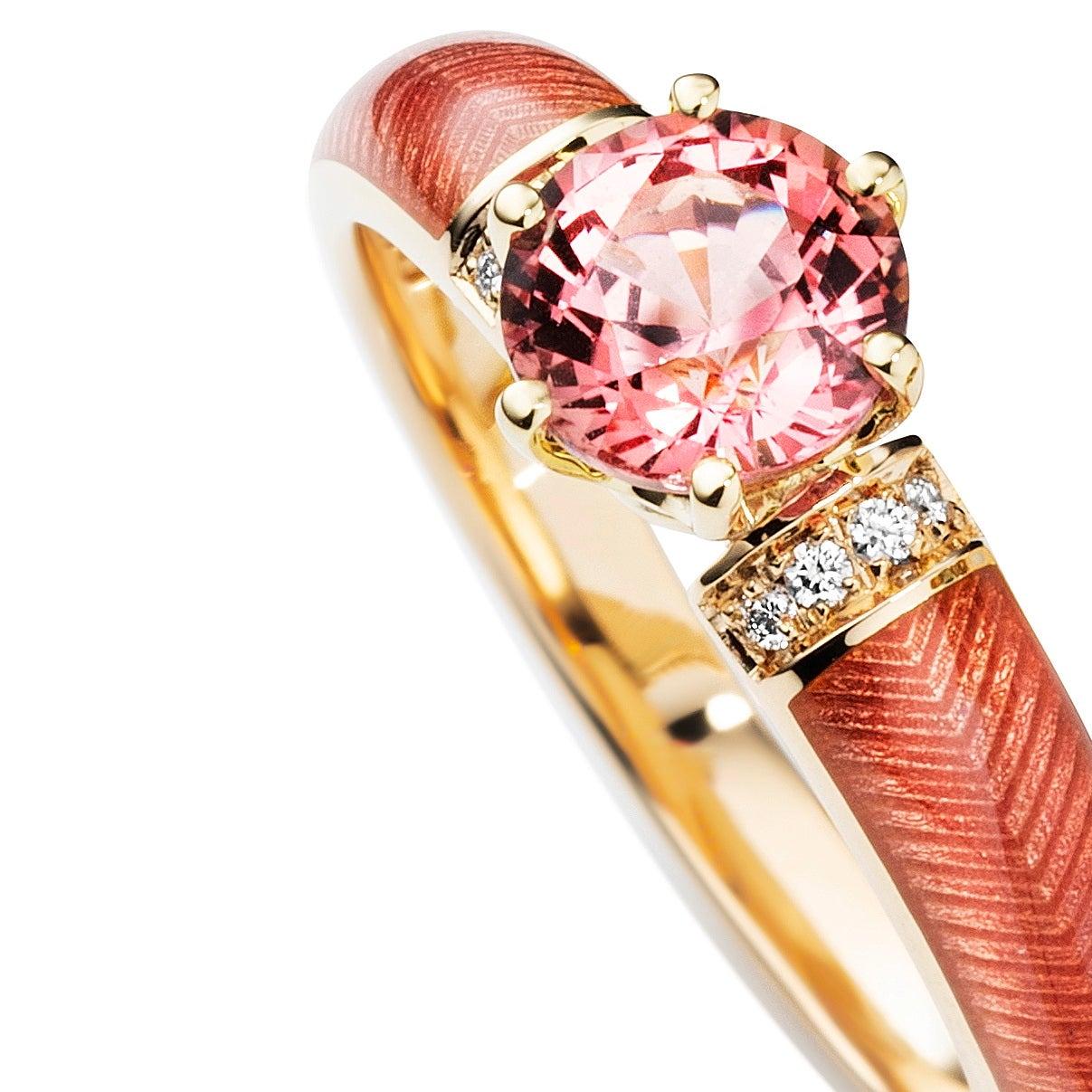 For Sale:  Solitaire Pink Tourmaline Ring 18k Yellow Gold Pink Enamel 8 Diamonds  3
