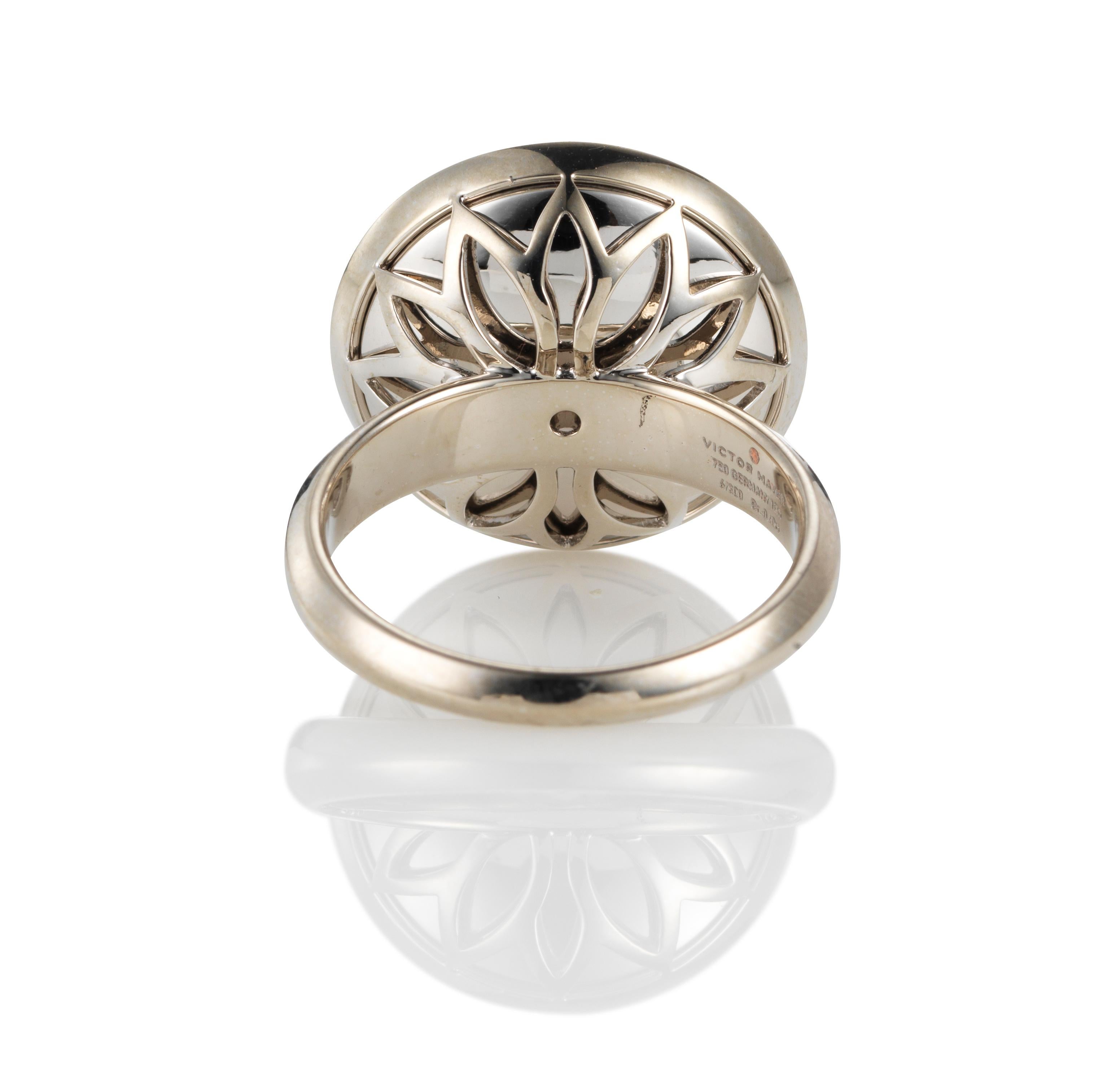 Runder rosa Guilloche-Emaille-Ring aus 18 Karat Weißgold mit 57 Diamanten Damen im Angebot