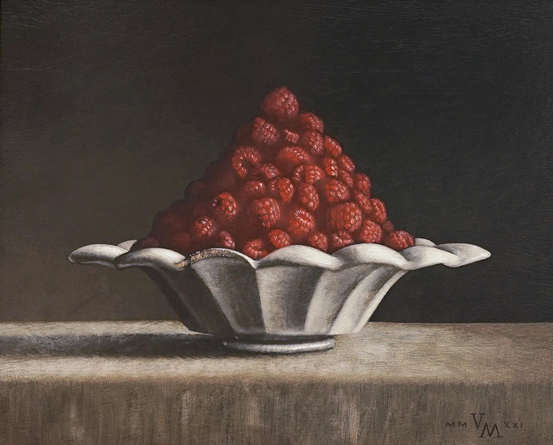Frambozen Raspberries Oil Painting on Canvas Still Life In Stock 
Born in Den Helder, The Netherlands in 1976. Victor Muller is a young artist with a considerable and amazing oeuvre. He creates a world he wants to live in, a place of silence, the