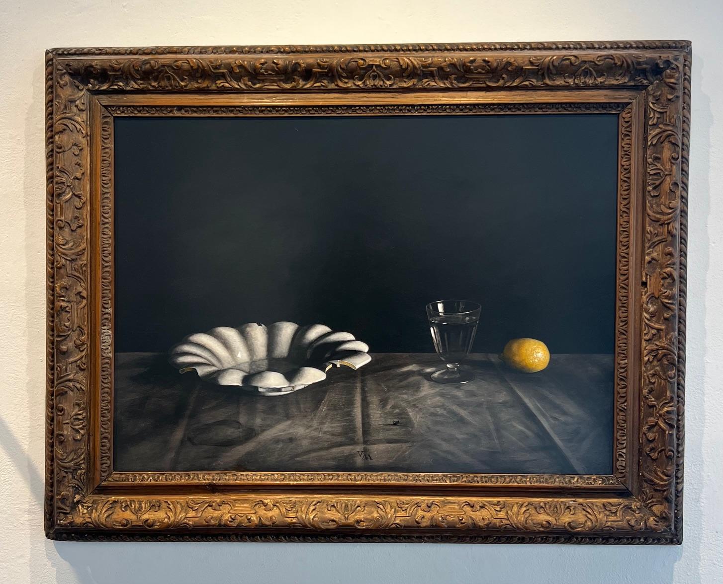 Victor Muller Still-Life Painting – Stilleven met Witte Schaal Stillleben Weiße Schale Ölgemälde auf Tafel Vorrätig
