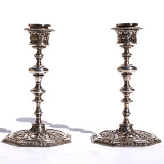 Victor Paillard Pareja de candelabros Bronce plateado