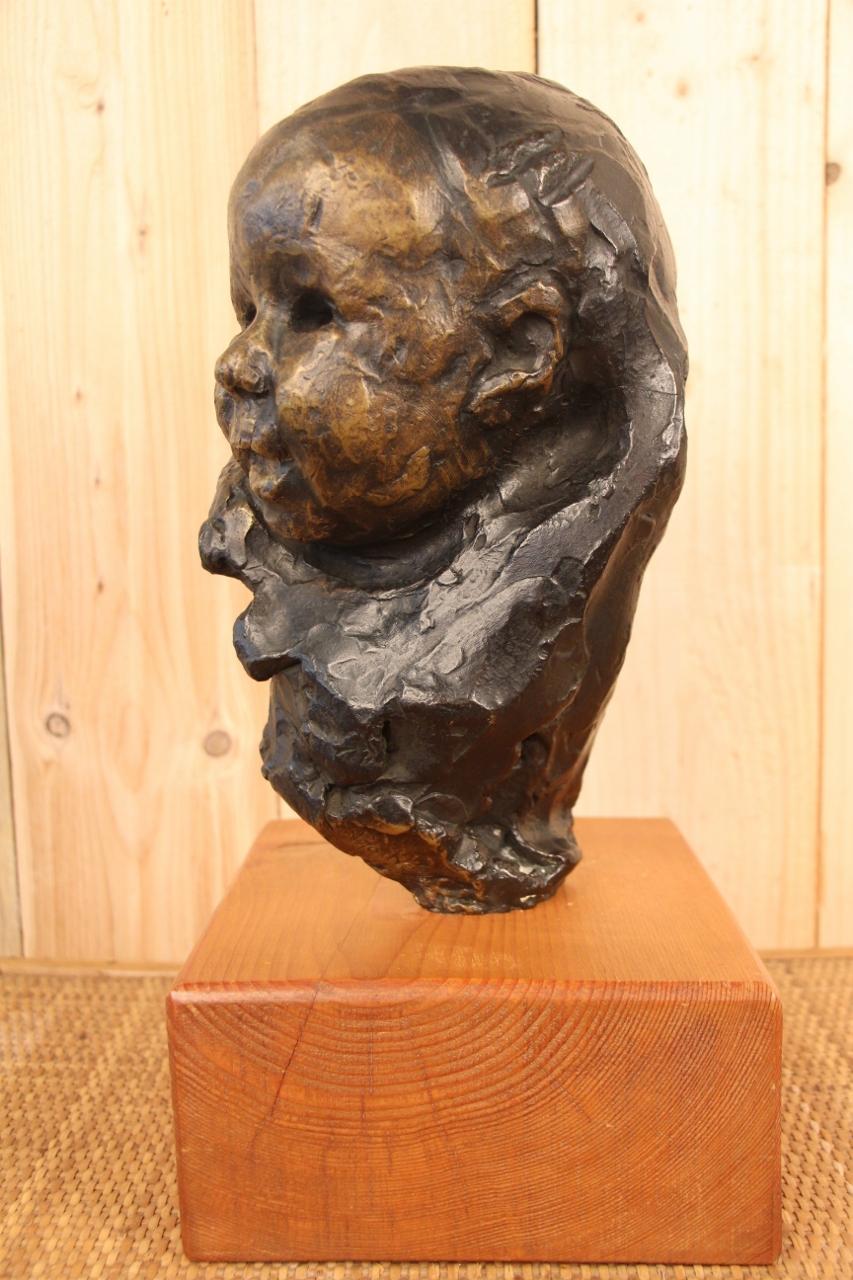 bronze sculpture of a child's head (presumed portrait of Michel Prouvé) in perfect condition, bronze shot has only 8 copies (this one is number 7) foundry susse in paris old collection of jean proven then francoise gauthier (ca daughter) most