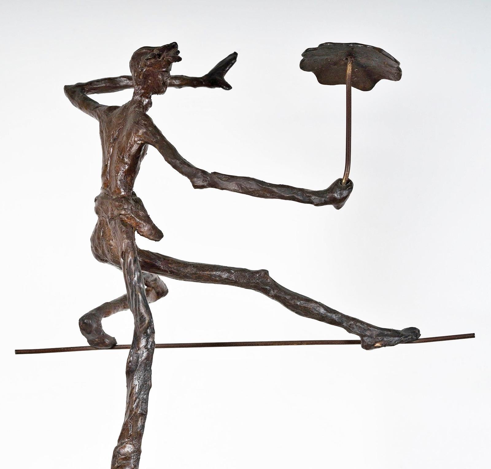 Messicano Scultura in bronzo di Victor Salmones El Acrobata, firmata e numerata, Messico anni '80 in vendita