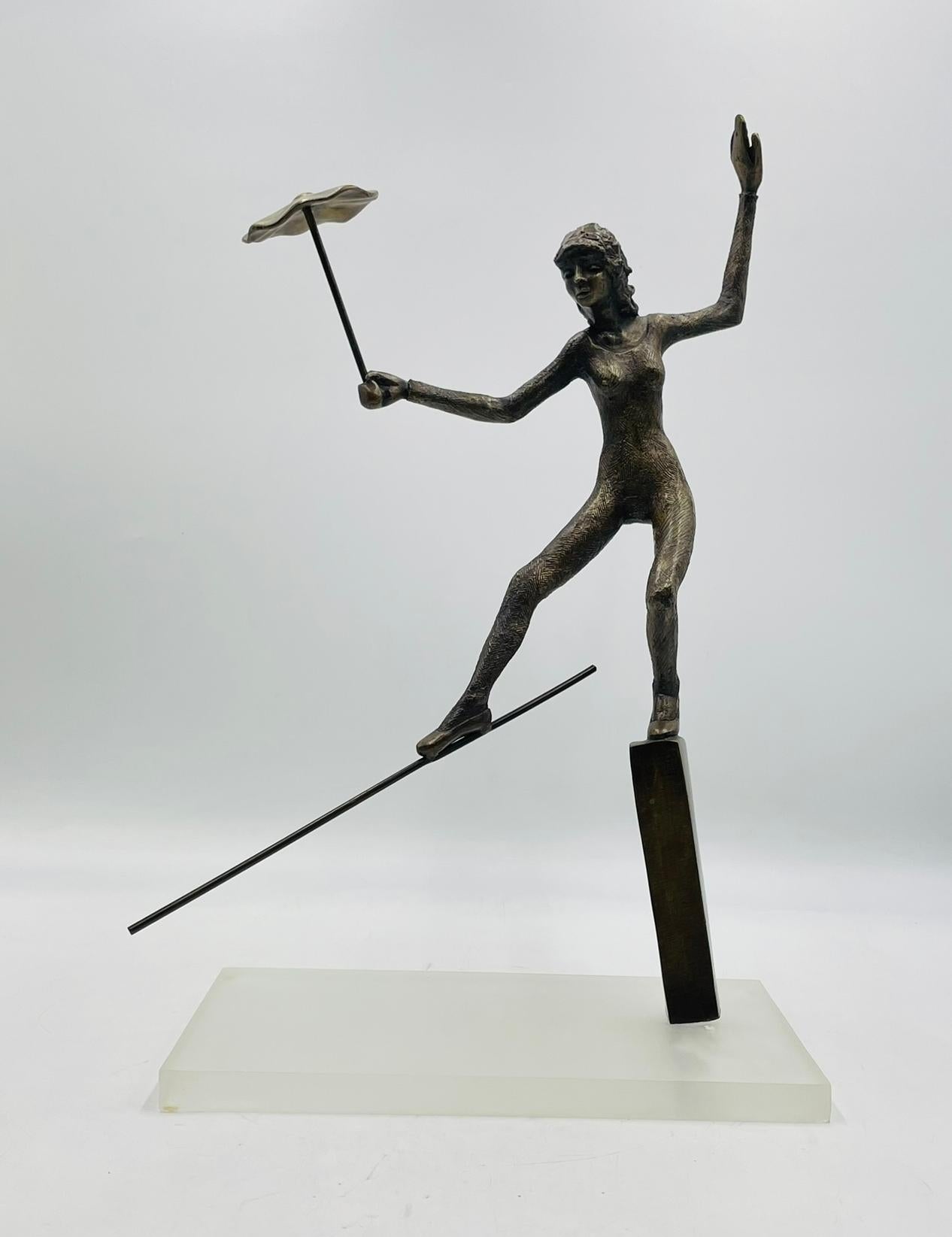 Moderno Scultura in bronzo di Victor Salmones intitolata 