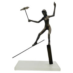 Victor Salmones Escultura de bronce titulada "La Cuerda Floja" Firmada y numerada 6/10