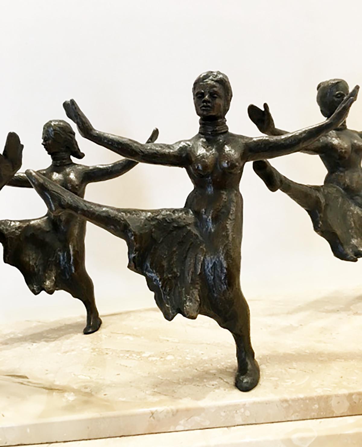 Escultura de Bronce Bailarinas Denunciantes.
Victor Salmones (mexicano, 1938-1989) 