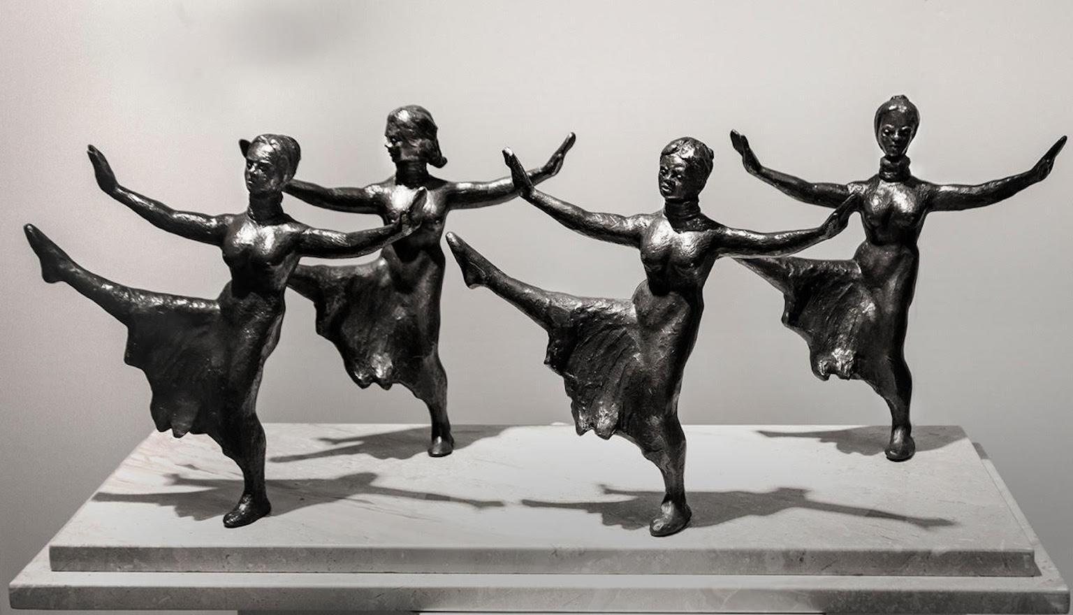 Sculpture de ballerines dansantes