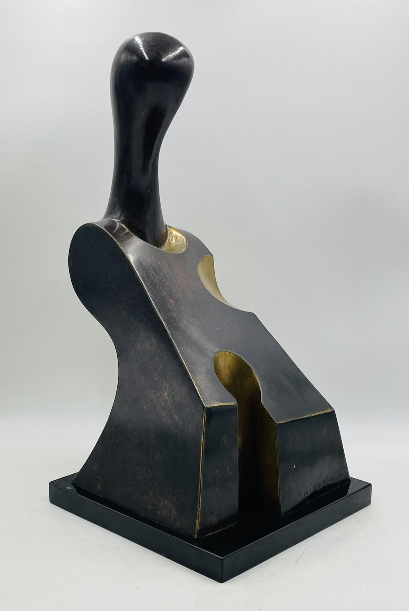 Victor Salmones Escultura de Bronce Firmada, Prueba de Artista, México Siglo XX en Bueno estado para la venta en Los Angeles, CA