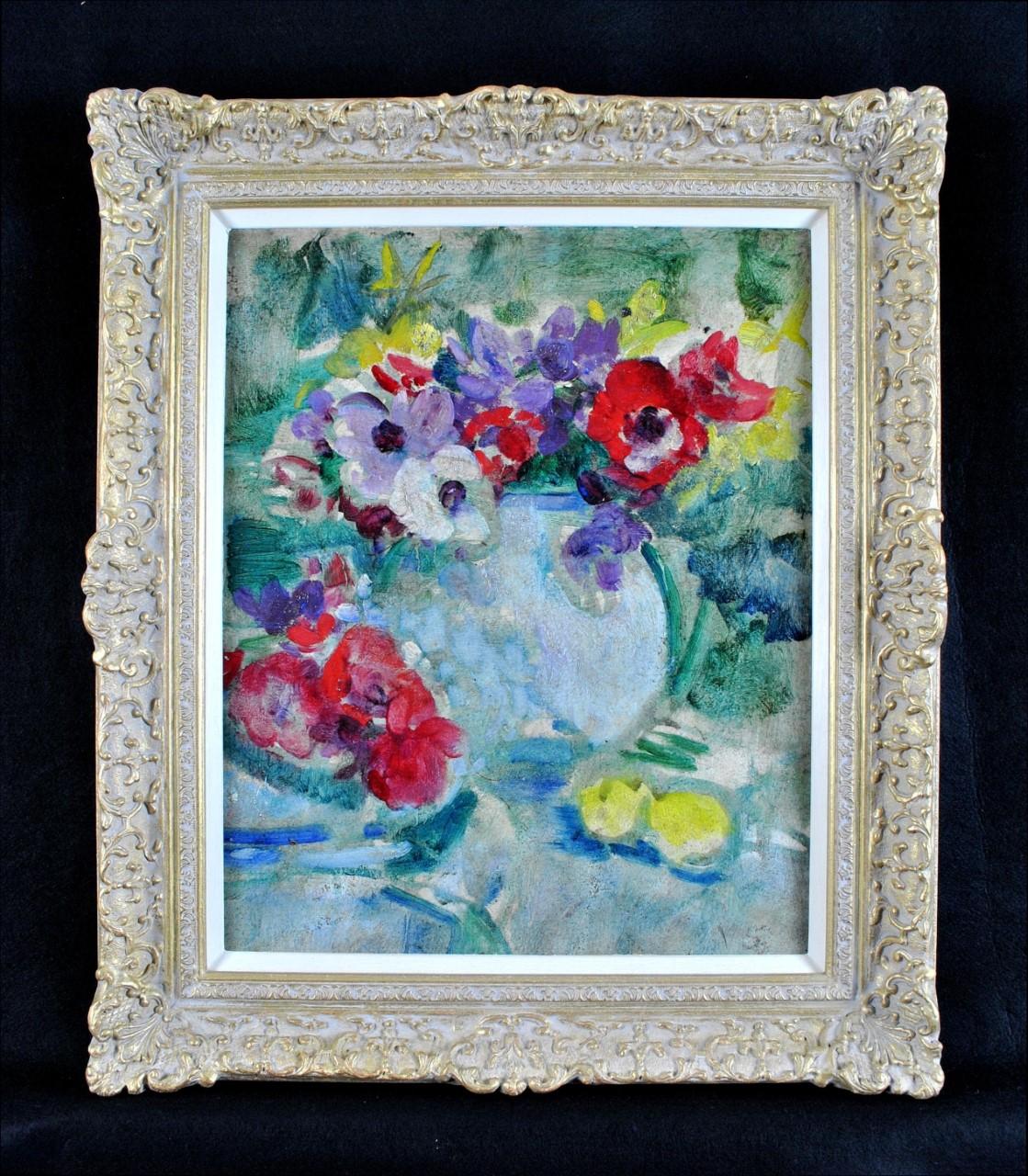Anemones - Belgian Impressionist Still Life, Antique Flowers Floral Oil Painting - Gray Still-Life Painting by Victor Simonin