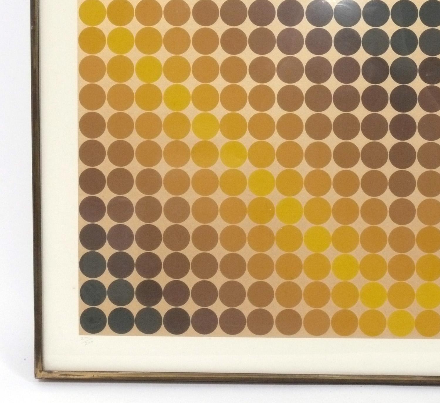 Victor Vasarely (ungarisch-französisch, 1906-1997) signierter und nummerierter abstrakter Farbsiebdruck. Er behält seinen originalen Kulicke-Messingrahmen. Er misst 27