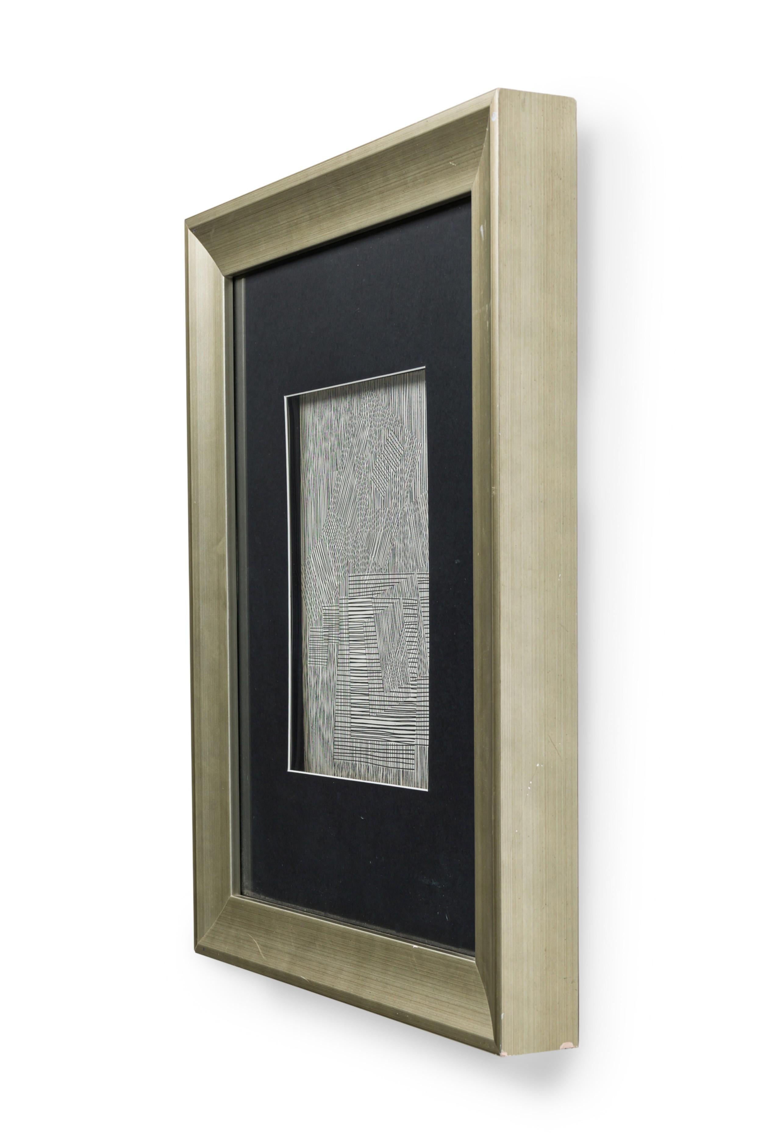 Ungarisch-französische OP-Kunst der Jahrhundertmitte erzeugt einen Lentikulareffekt oder eine optische Täuschung mit kreisförmigen, dreieckigen und quadratischen Formen, die auf Kunststoff gedruckt sind und in einem silbernen Schattenboxrahmen