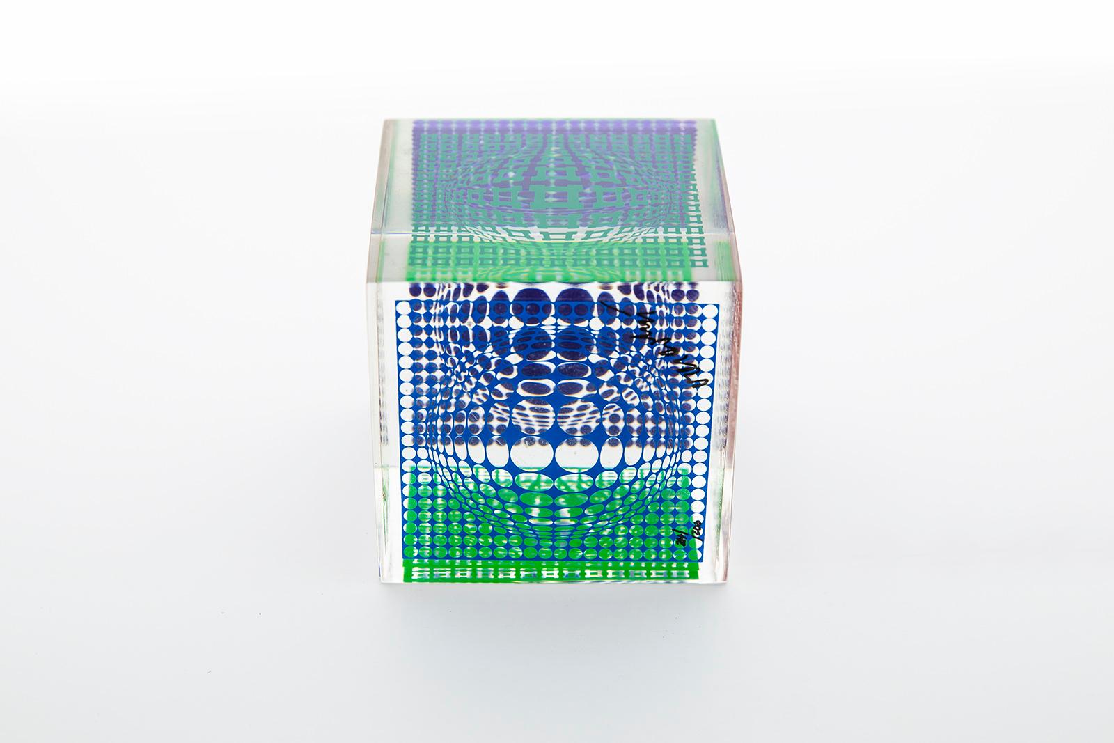 Victor Vasarely - Oltar Zoelo, multi-wave cube 1