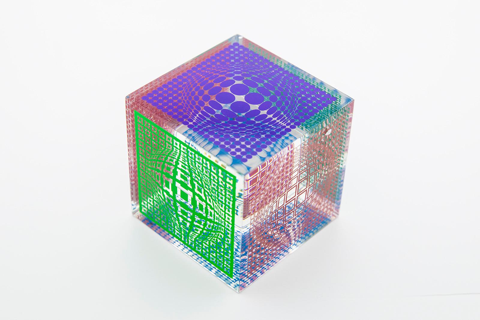 Victor Vasarely - Oltar Zoelo, multi-wave cube 3