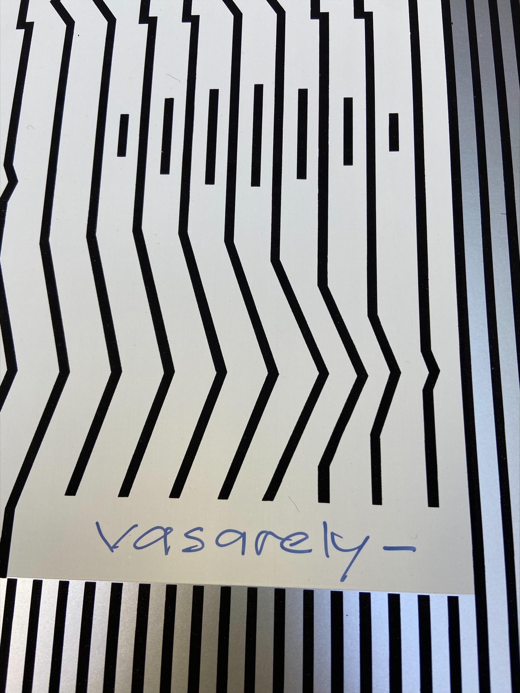 Victor VASARELY (1908-1997) - Zither
Serigraphy on cardboard with silver background in relief 
signed lower right 
Height: 60 cm - Width: 40 cm
1973
900€