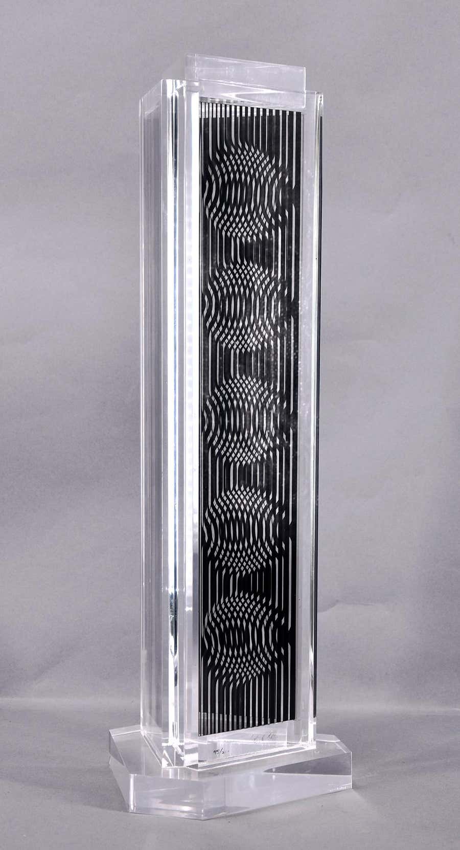 Holld (Moiré Tower), 1989