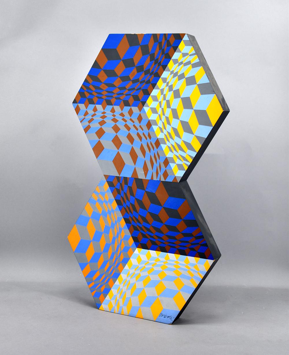 Kettes, 1984 - Op Art Sculpture by Victor Vasarely