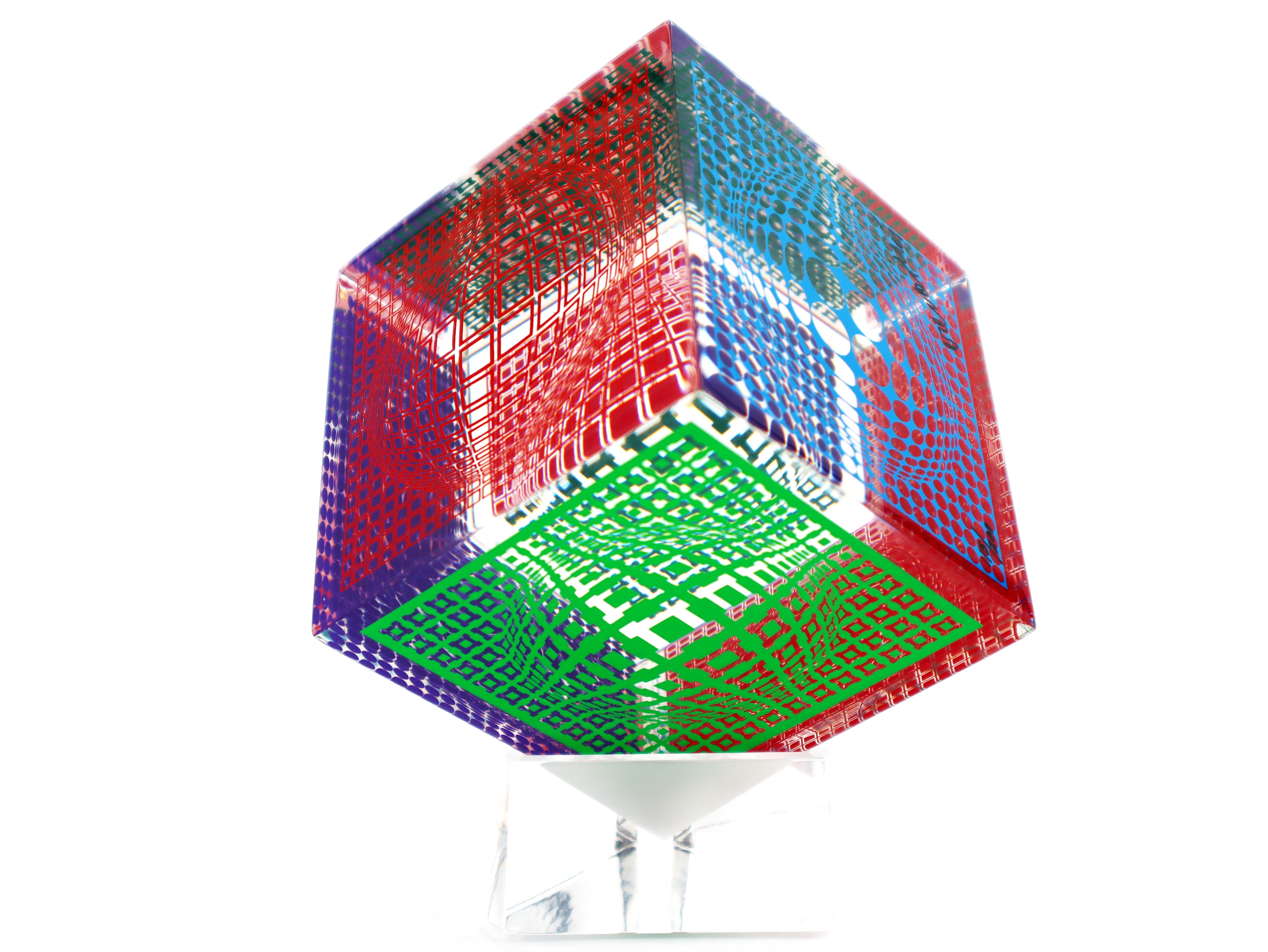 VICTOR VASARELY, CUBO MULTI ONDA, SCULTURA IN VETRO ACRILICO 4