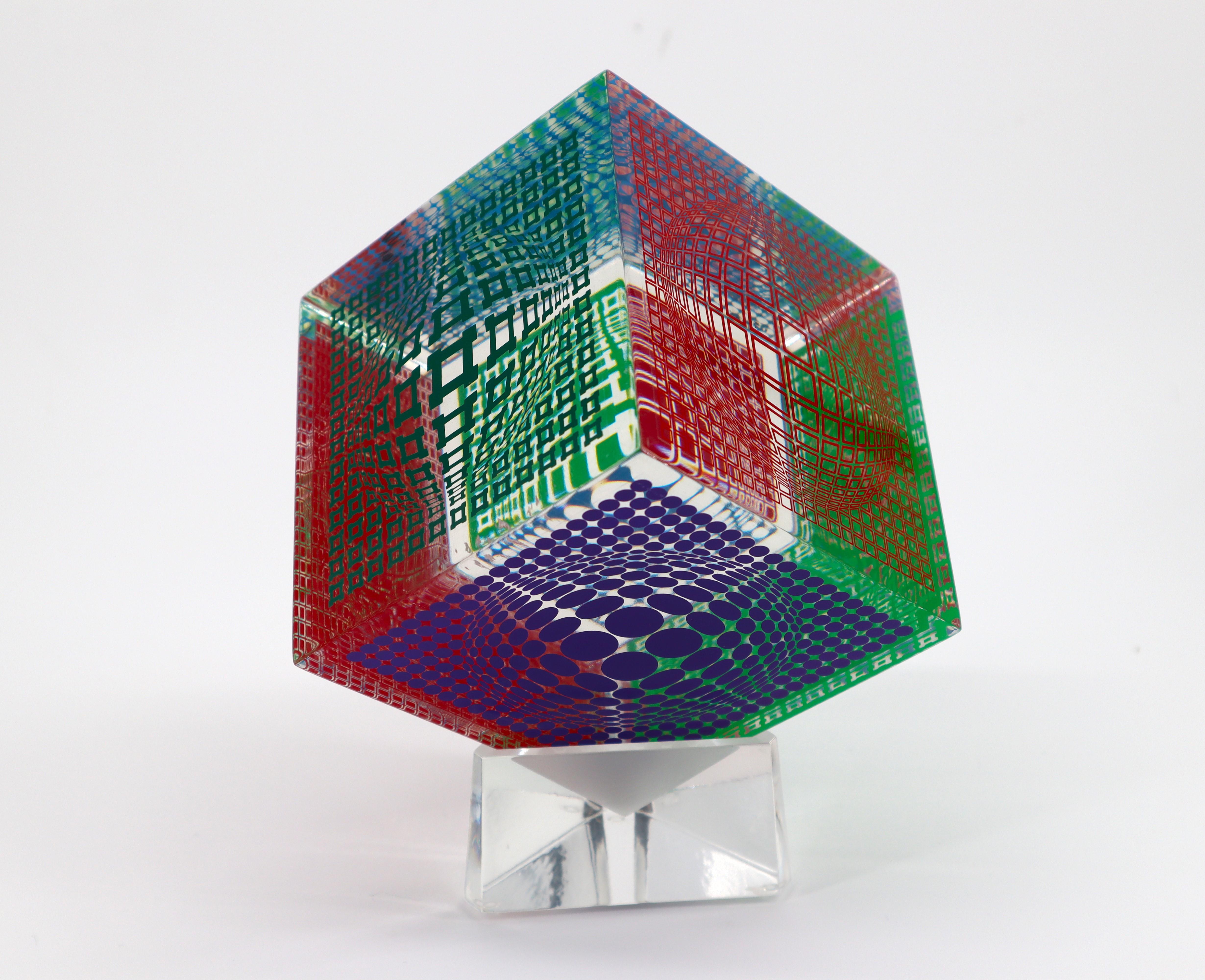 VICTOR VASARELY, CUBO MULTI ONDA, SCULTURA IN VETRO ACRILICO 6