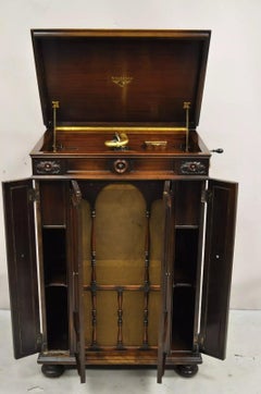 Victor Victrola Talking Machine Mahogany "Credenza" Model 22850 Record Player