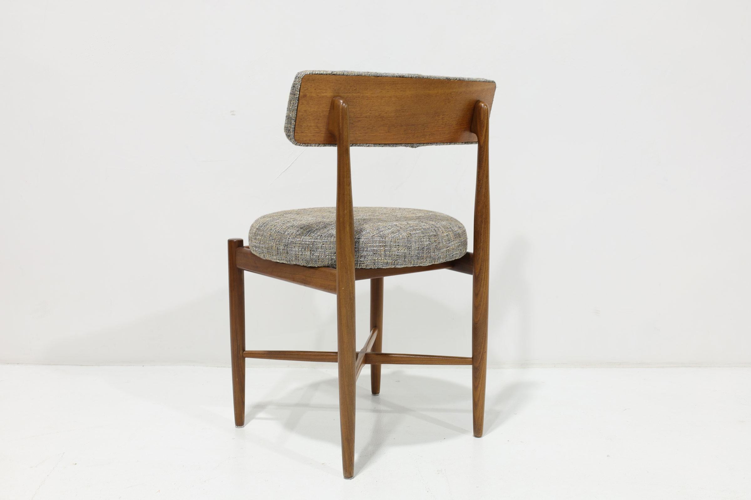 Mid-Century Modern Victor Wilkins for G Plan Set of Eight  'Fresco' Dining Chairs in Teak