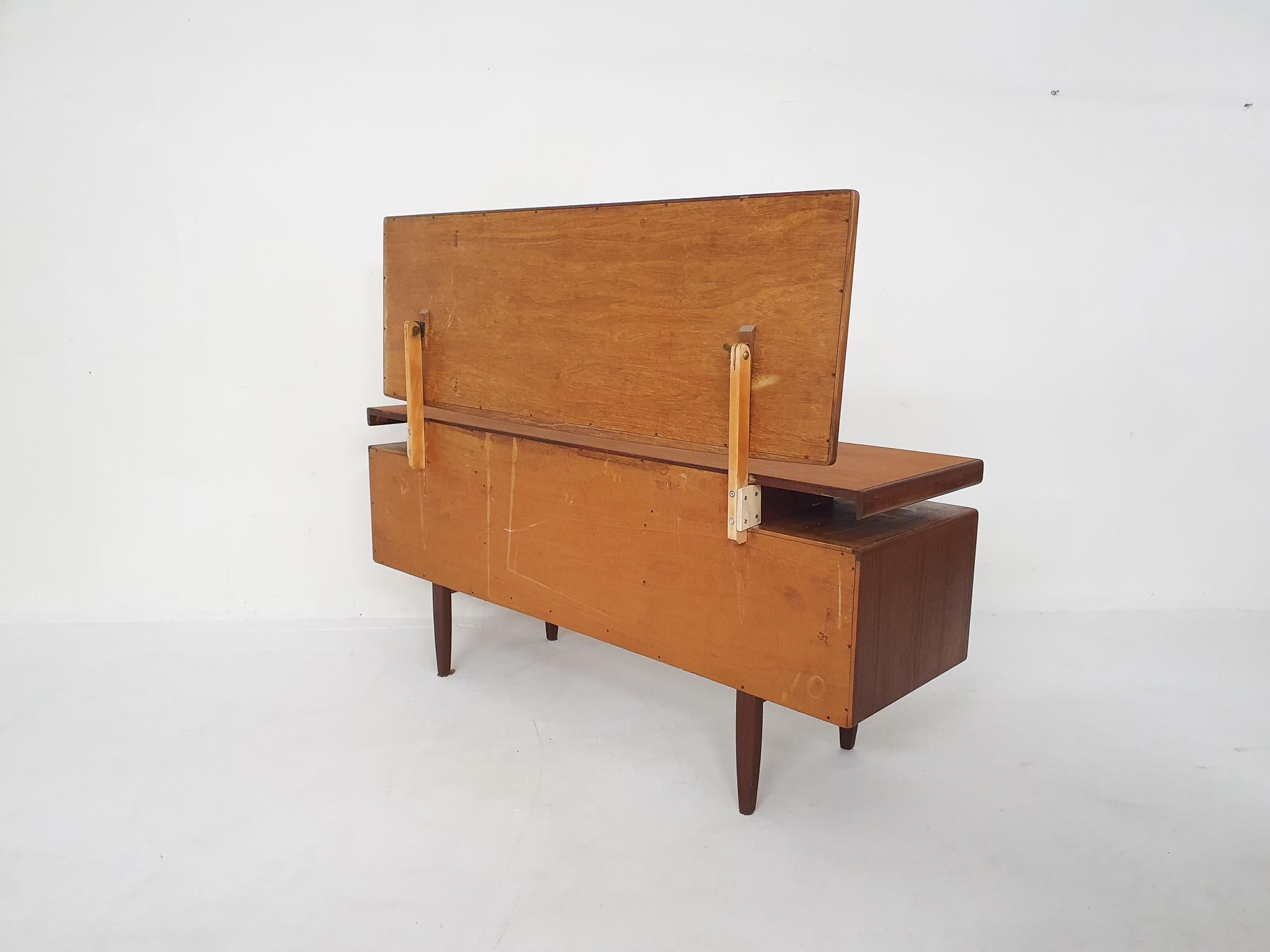 Victor Wilkins for G-Plan Vanity or Dressing Table, U.K 1960s 2