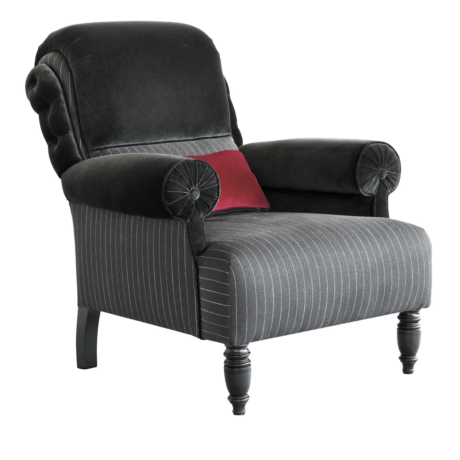 Inspired by the chic elegance and bold style of Art Deco furniture, this superb armchair will be a standout addition in a classically decorated home or a striking contrasting piece in a contemporary decor. Its round base is covered with fringes and