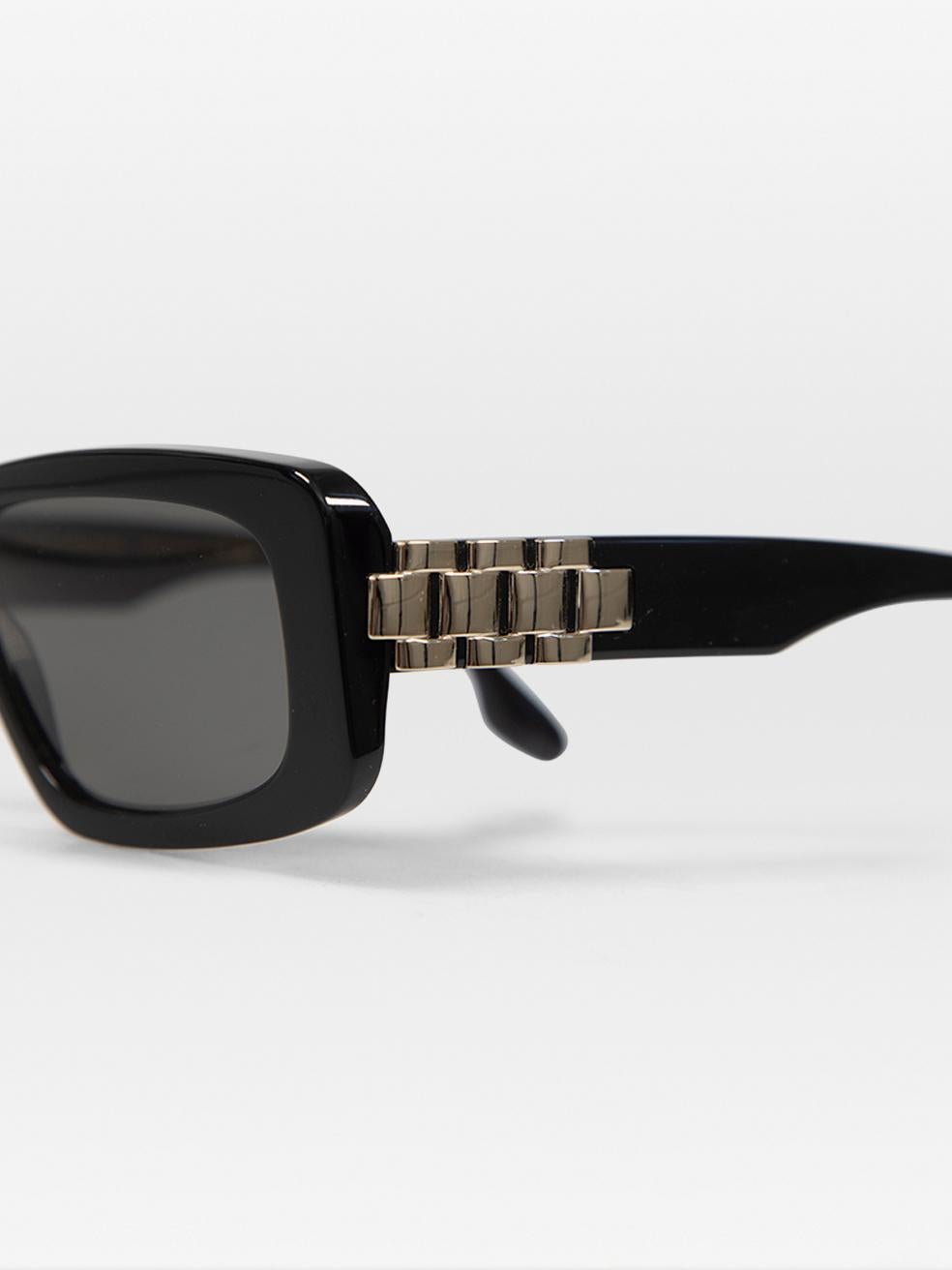Victoria Beckham Black Chain Rectangular Sunglasses For Sale 4