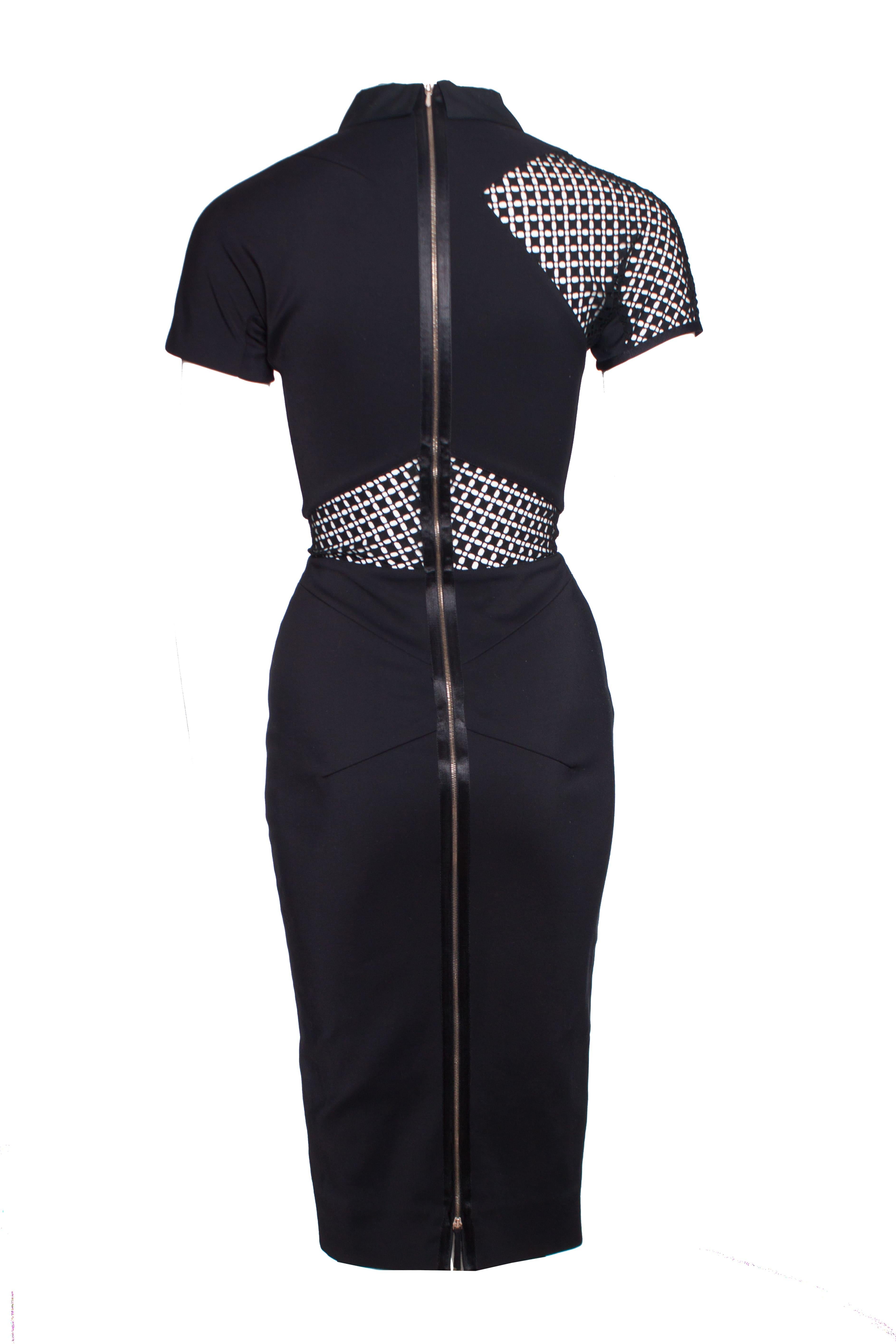 Noir Victoria Beckham, robe ajustée en dentelle graphique noire en vente