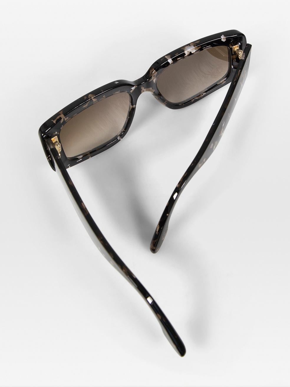 Victoria Beckham Black Havana Rectangular Sunglasses For Sale 3