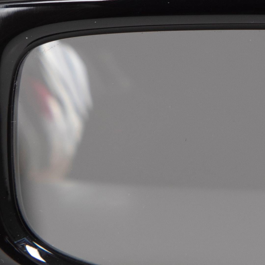 Victoria Beckham Black Logo Rectangular Sunglasses For Sale 2
