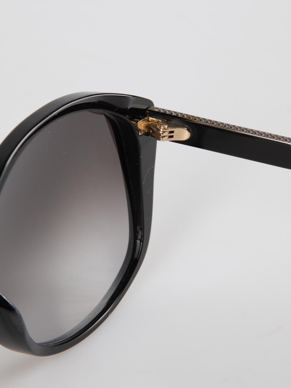 Victoria Beckham Black Round Gradient Sunglasses For Sale 2