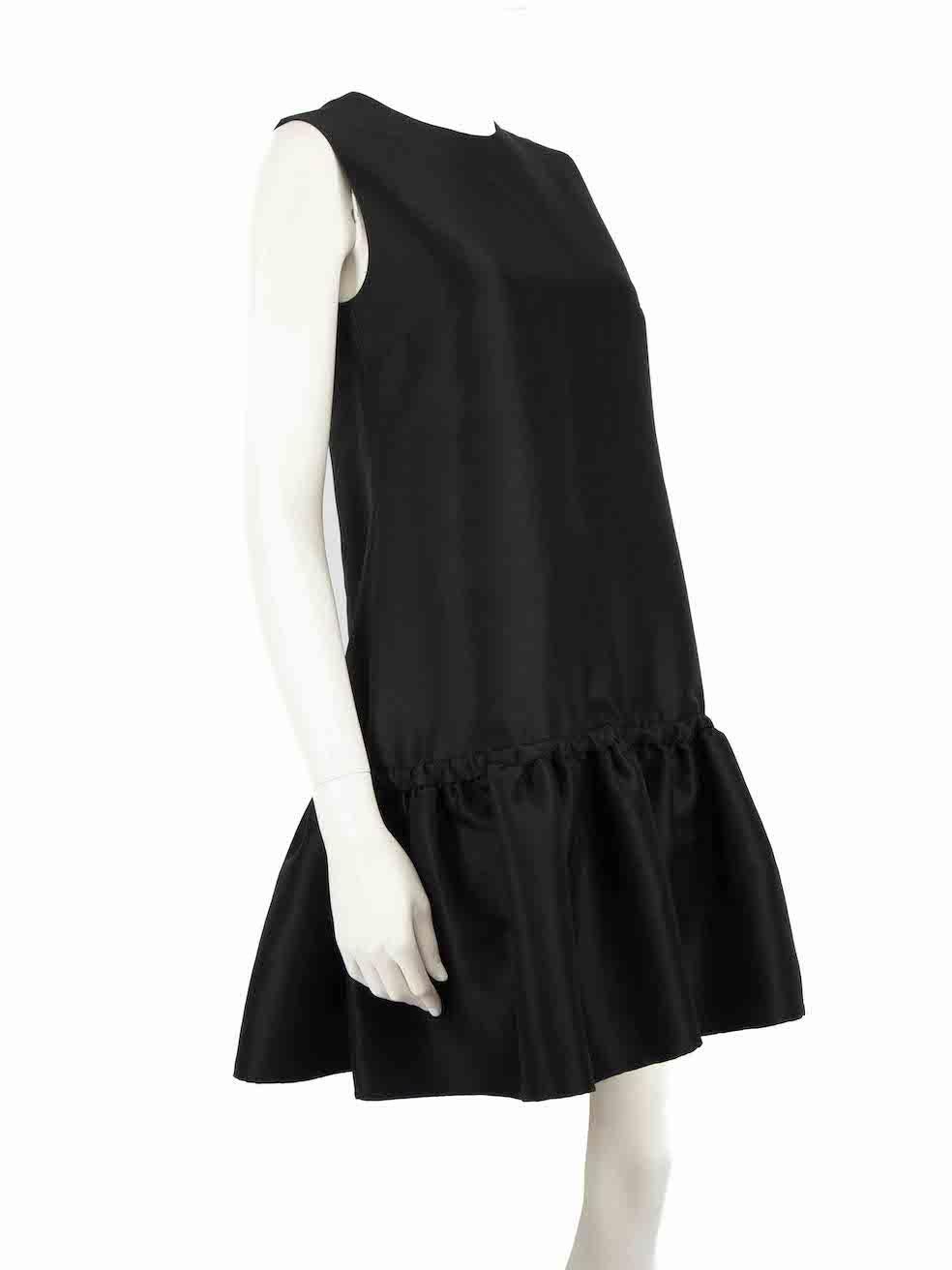 CONDITION is Very good. Minimal wear to dress is evident. Minimal wear to the garment lining which shows light discolouration under the arms on this used sample Victoria Victoria Beckham designer resale item.
 
 
 
 Details
 
 
 Black
 
 Synthetic
