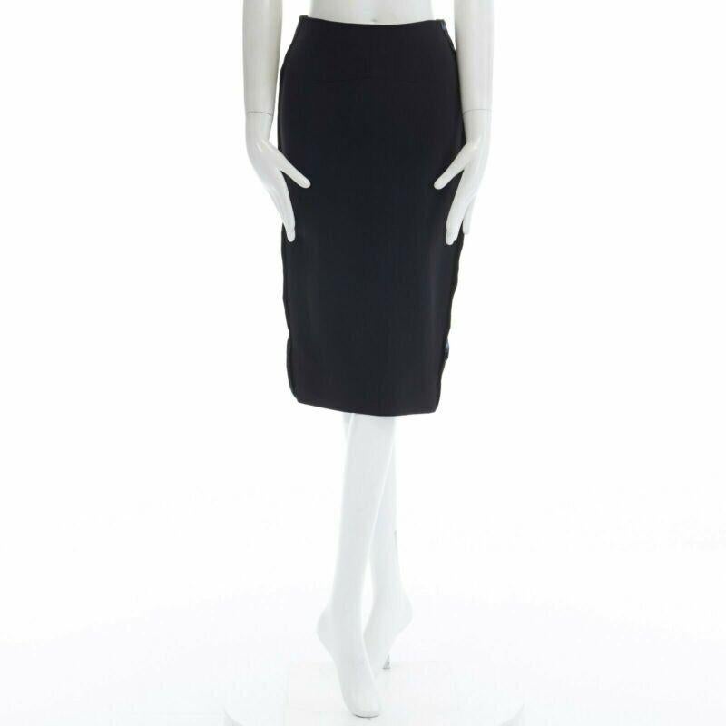 VICTORIA BECKHAM Schwarzer Seiden-Woll-Lacquared-Stoff an der Seite des Bleistiftrocks 25