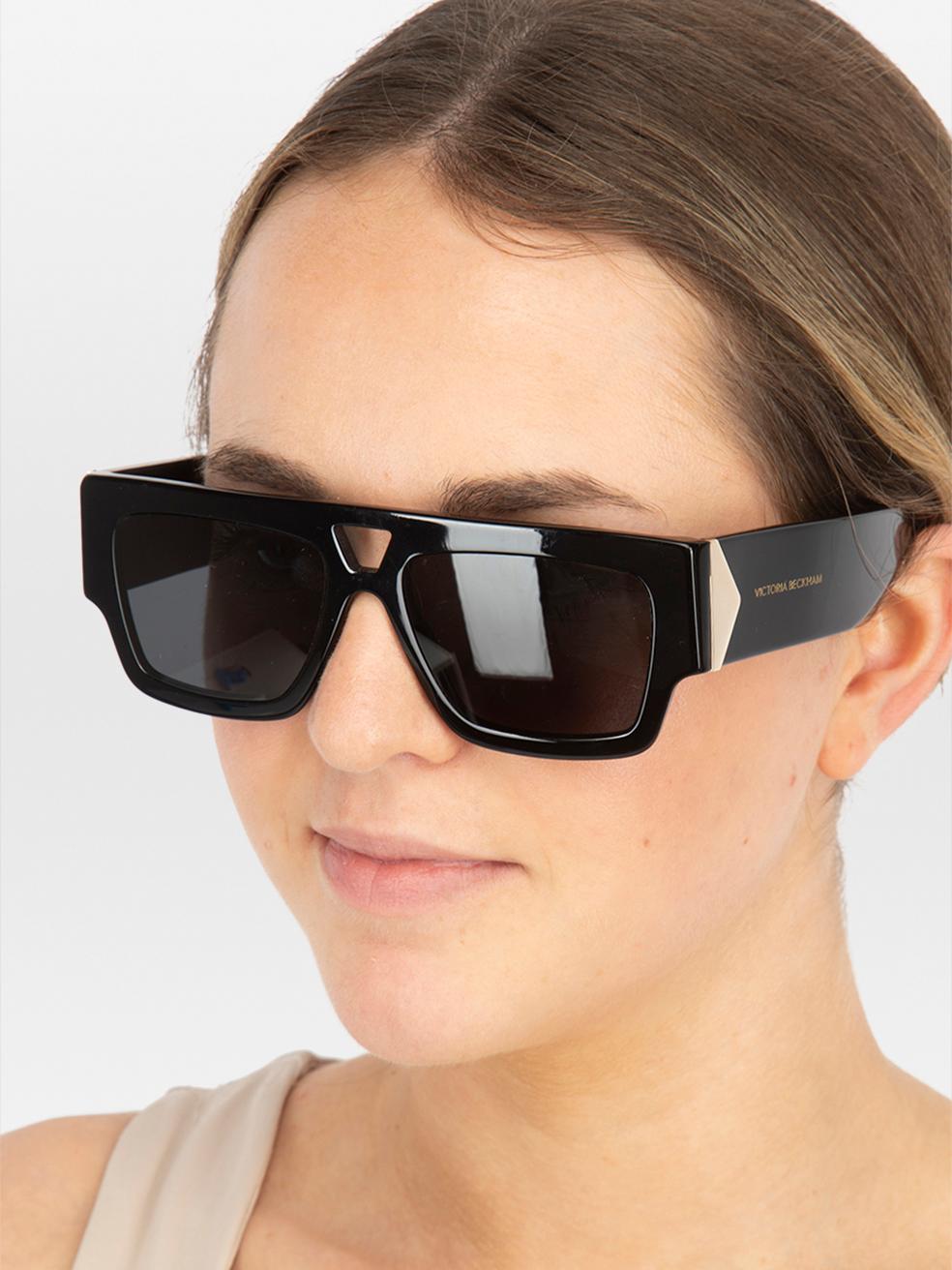 CONDITION is New with tags. No visible wear to sunglasses is evident on this new Victoria Beckham designer resale item. This item comes with original packaging.
 

 
 Details
 
 
 Model: VB651S 001
 
 Black
 
 Acetate
 
 Square sunglasses
 
 Grey