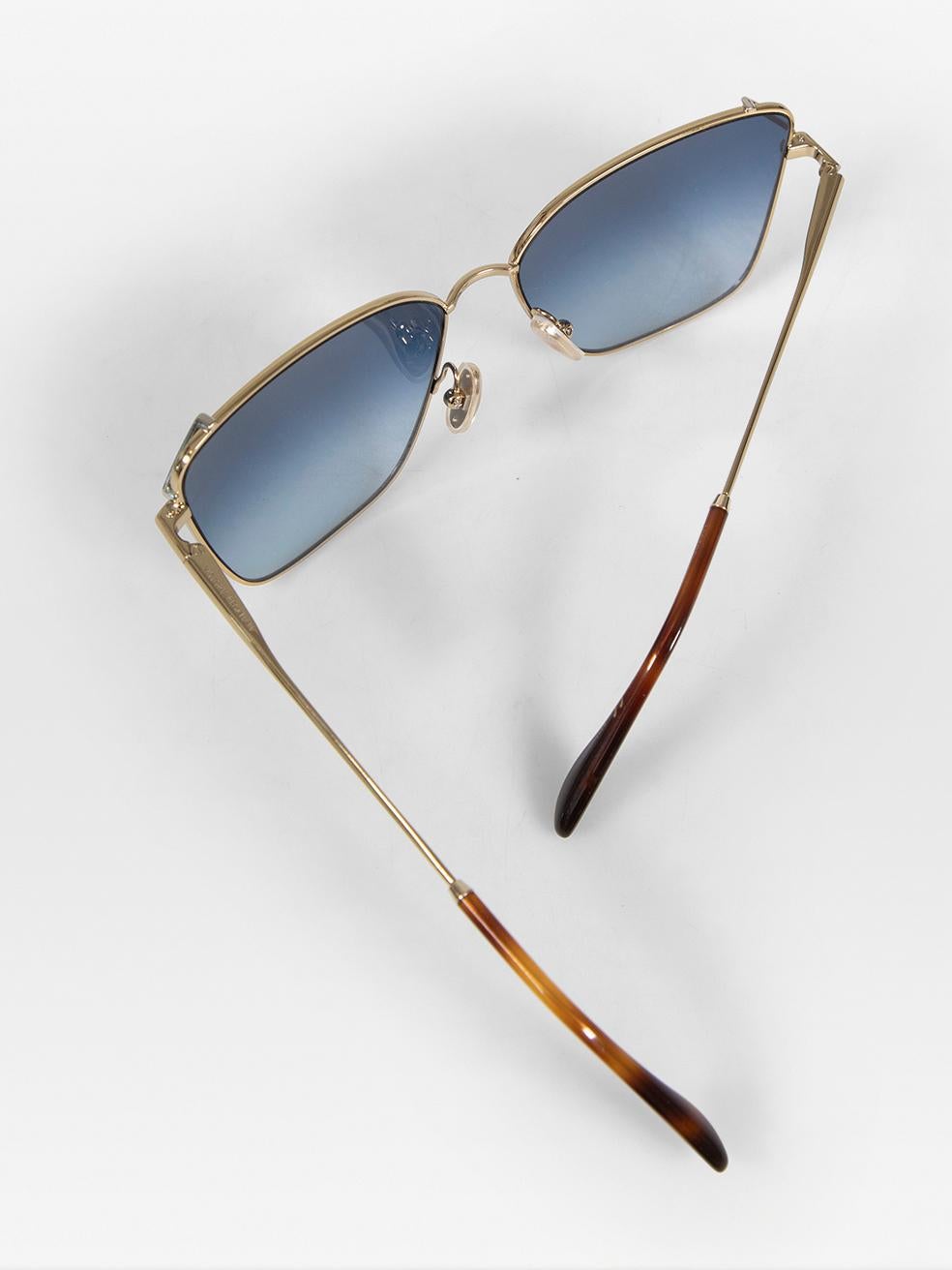 Victoria Beckham Blue Square Gradient Sunglasses For Sale 2