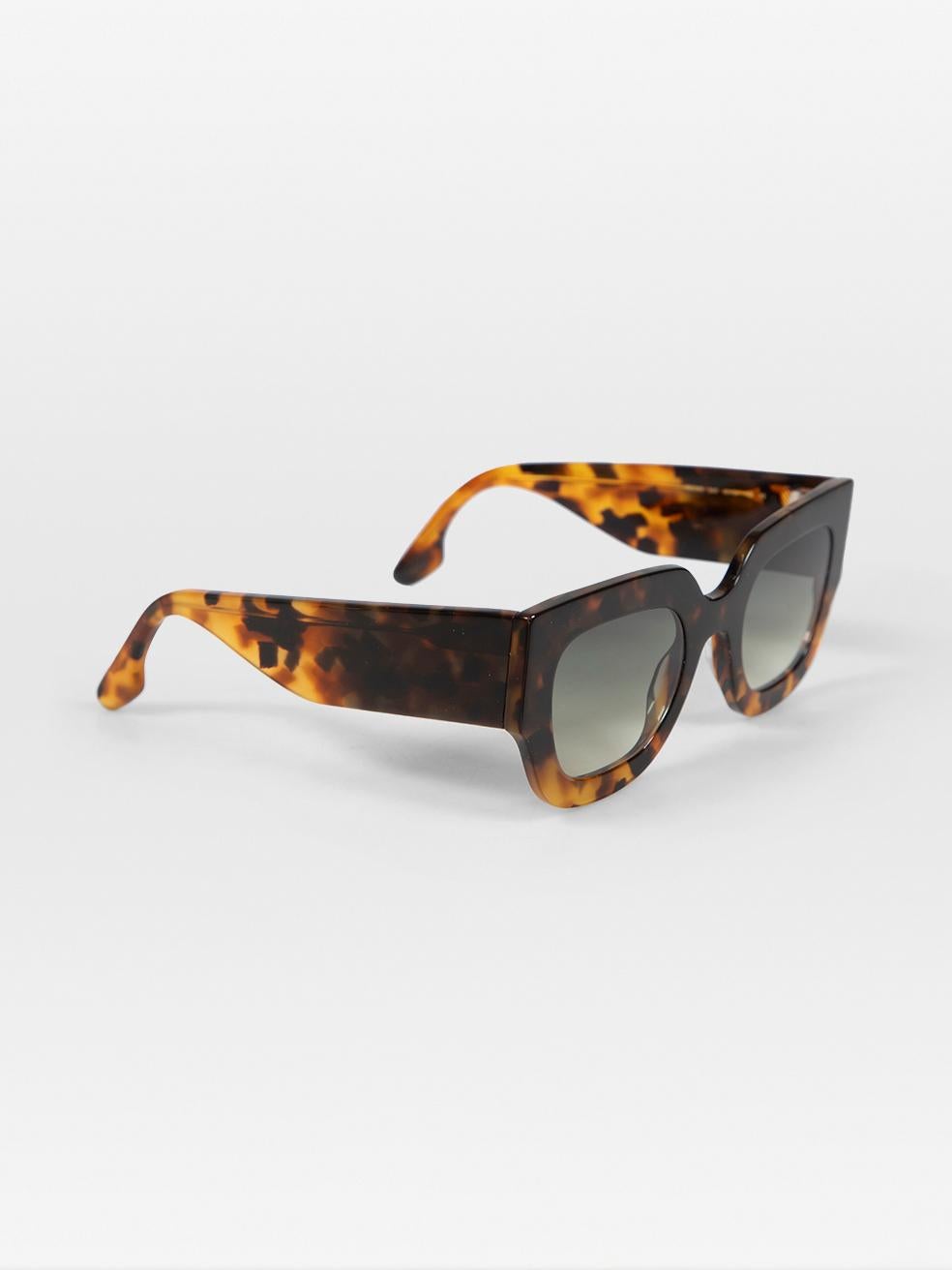 Gray Victoria Beckham Dark Havana Gradient Square Sunglasses For Sale