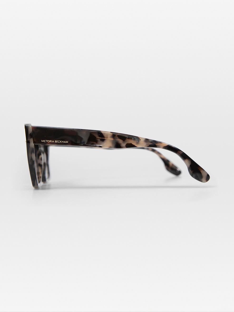 Women's Victoria Beckham Grey Havana Rectangle Sunglasses For Sale